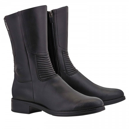 Alpinestars Motorcycle Boots for Women – Safe, Stylish & Just the Way the Women Like Their Boots